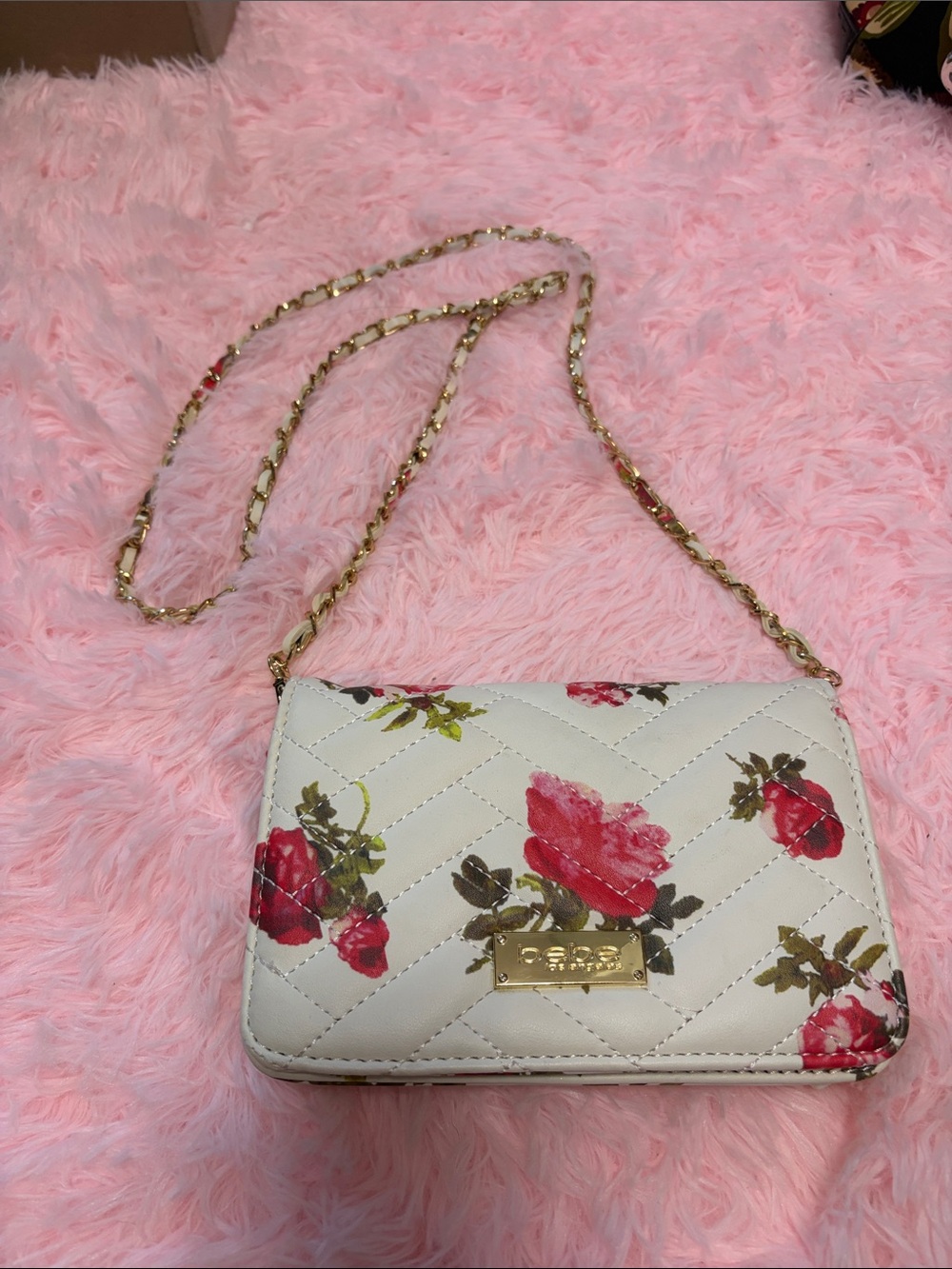 bebe White Floral Quilted Crossbody with Gold Chain